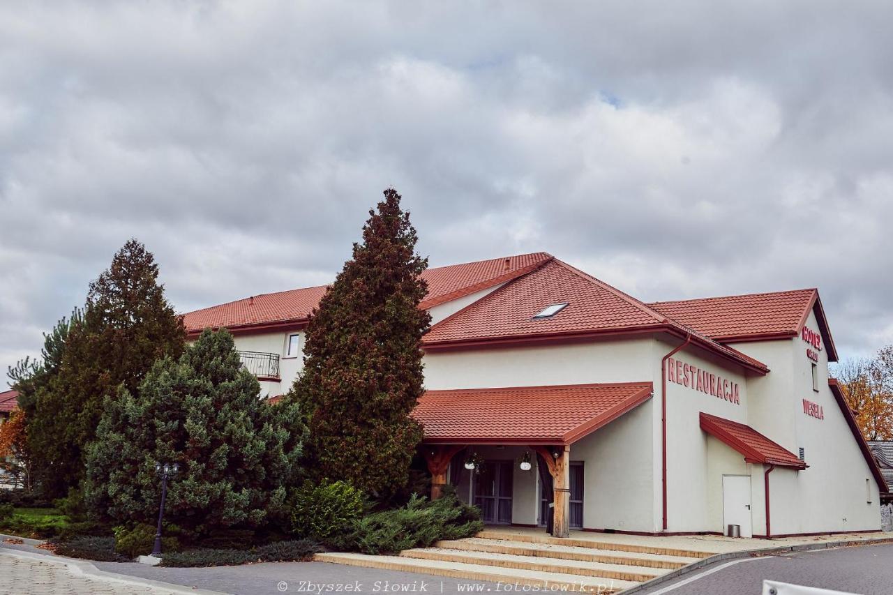 Orion Hotel Parczew エクステリア 写真