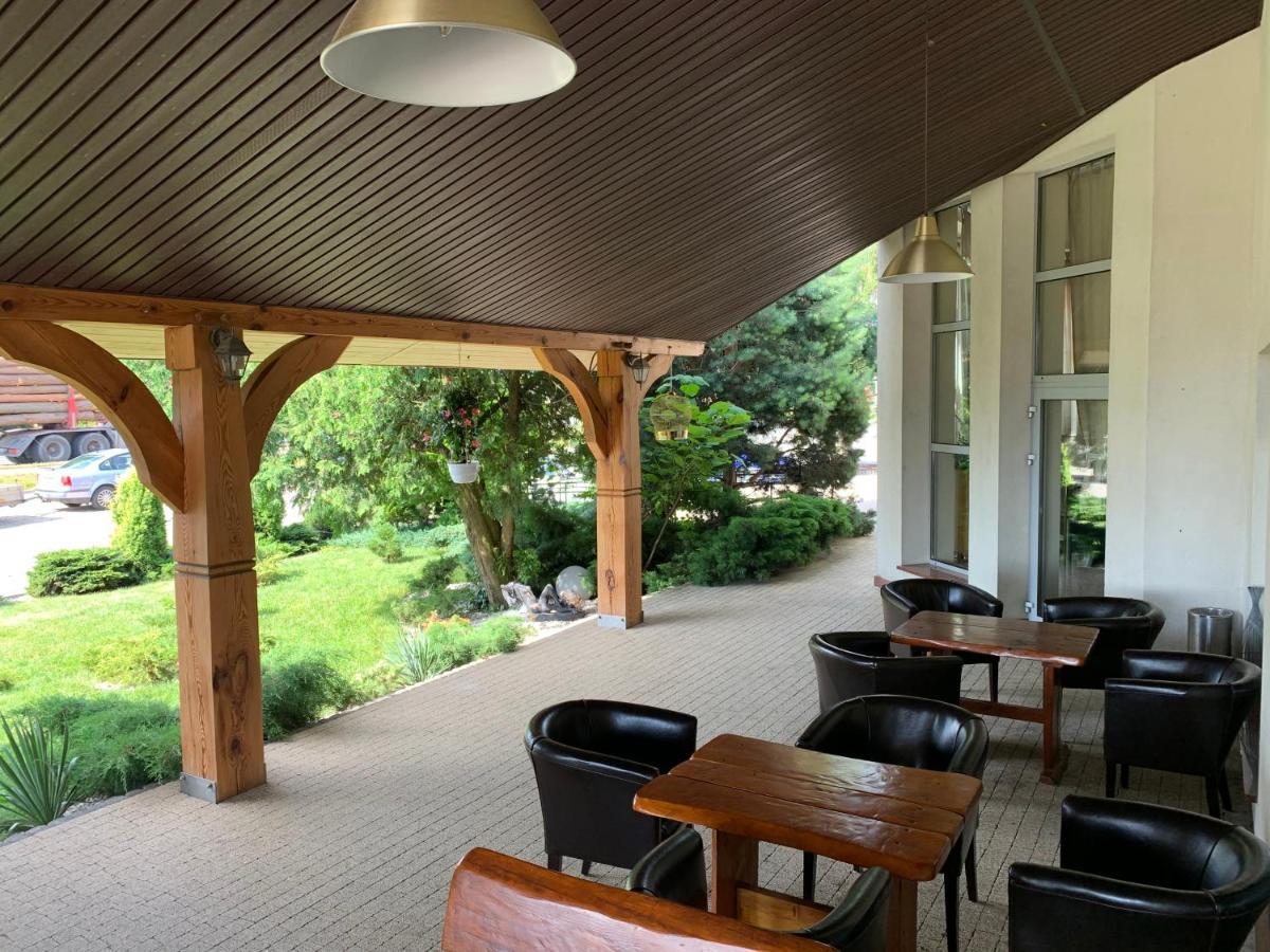 Orion Hotel Parczew エクステリア 写真