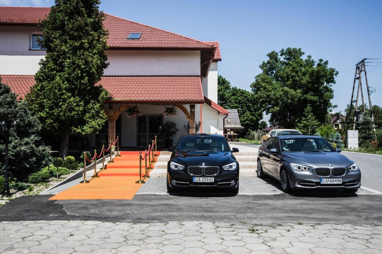 Orion Hotel Parczew エクステリア 写真